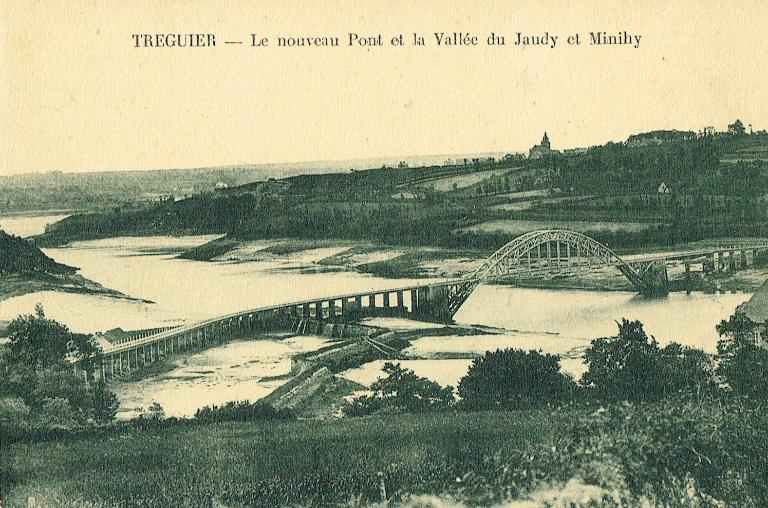 Tréguier : pont ferroviaire dit viaduc du Jaudy, carte postale (collection particulière)