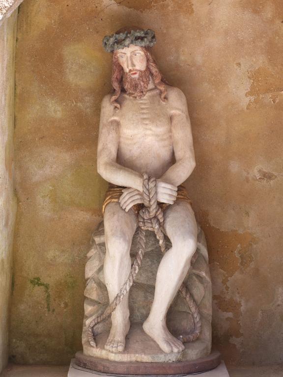Statue en pied