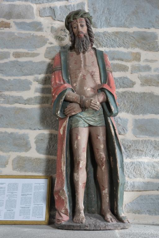 Statue en pied