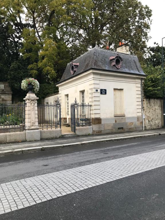 Conciergerie, Parc du Thabor (Rennes)