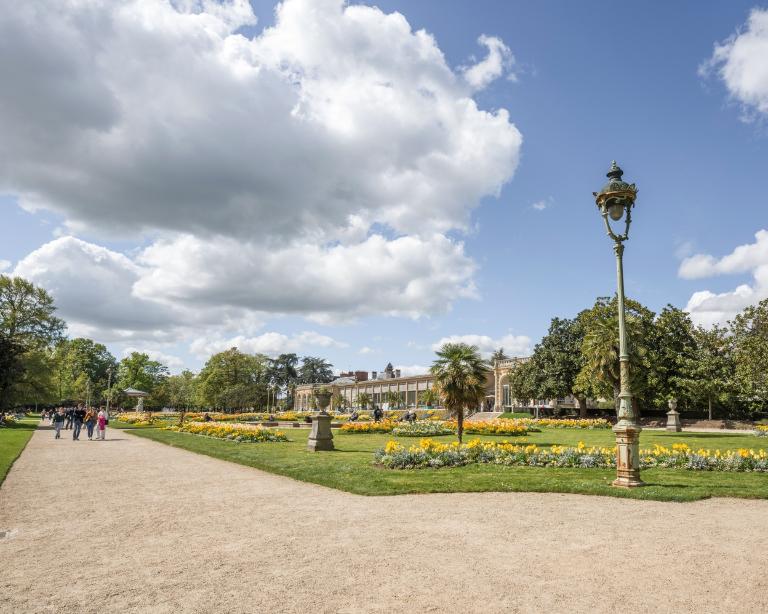 Allée du jardin à la Française