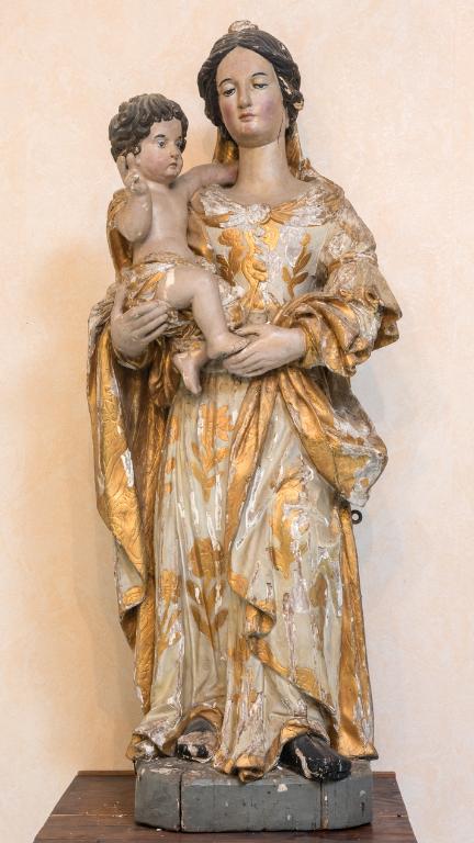 Statue : Vierge à l'Enfant (état en 2022)