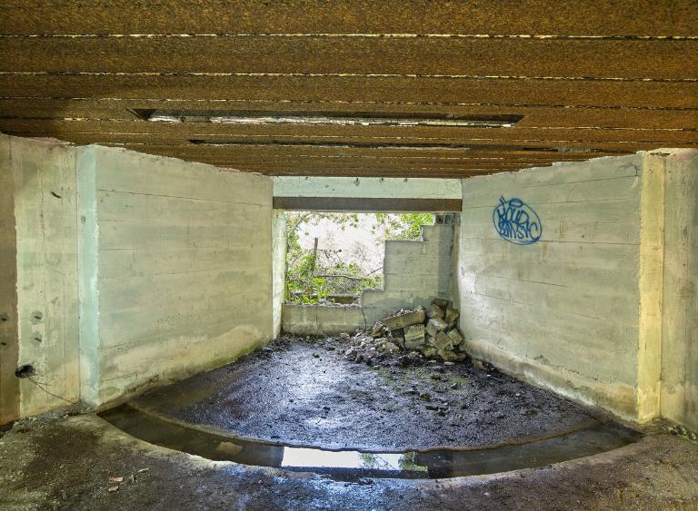 Ensemble fortifié (Po 5), Domaine de la Tour de Cesson, rue de la Tour (Saint-Brieuc) ; Bunker - casemate de type 612 pour un canon de campagne ou obusier de 7,62 cm ou 10,5 cm, Domaine de la Tour de Cesson, rue de la Tour (Saint-Brieuc)