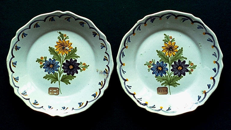 2 assiettes (paire)