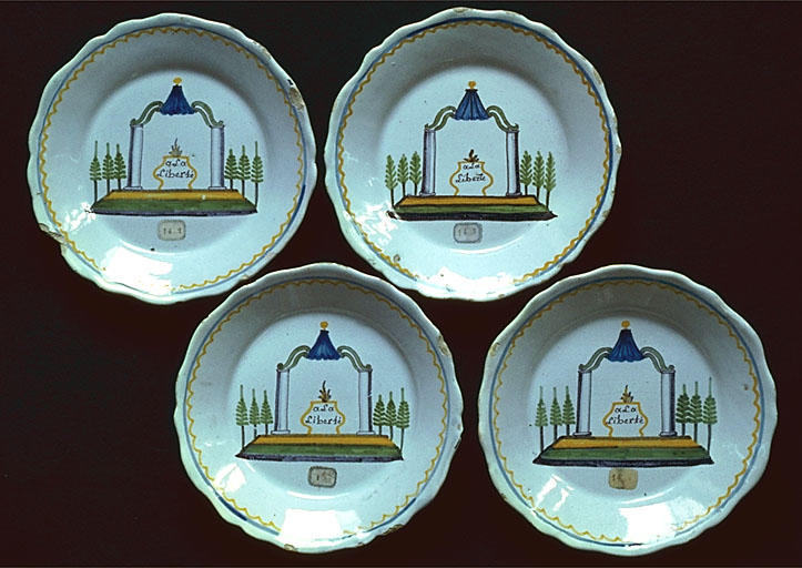 4 assiettes