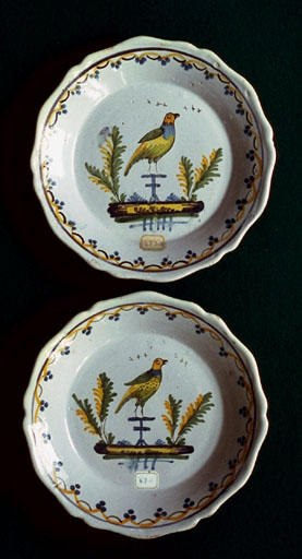 ASSIETTES(2) : N°22