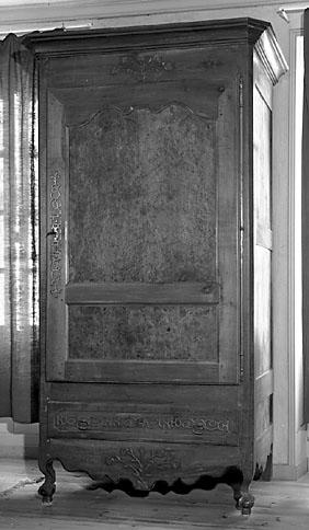 ARMOIRE N°9
