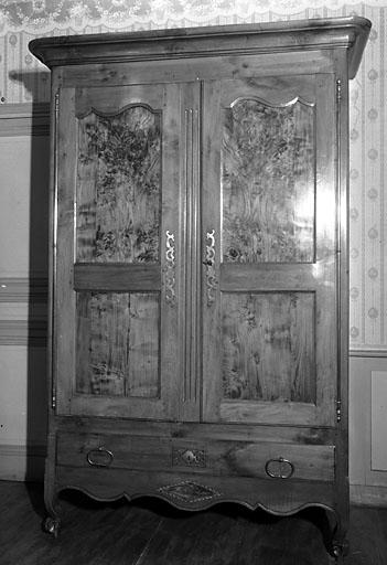 ARMOIRE : N°26