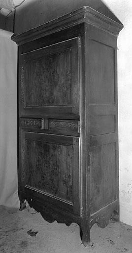 ARMOIRE : N°21