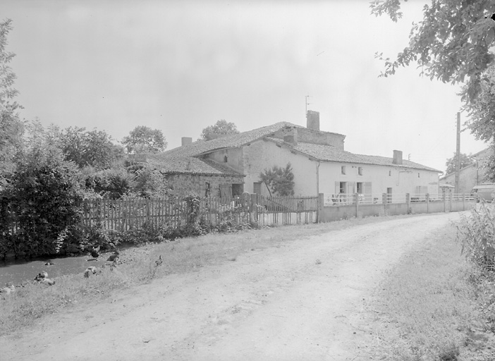 Logement secondaire, élévation antérieure.