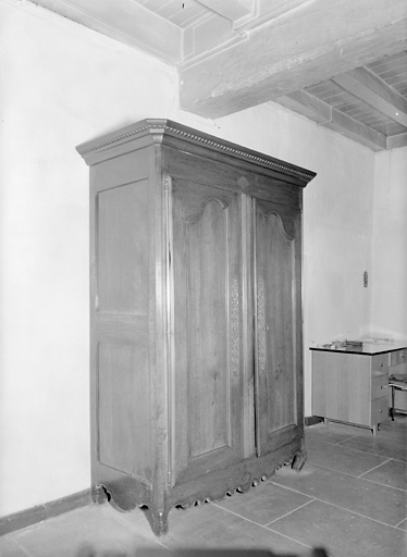 Armoire (296)