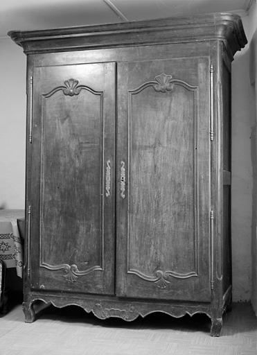 Vue de trois-quarts.