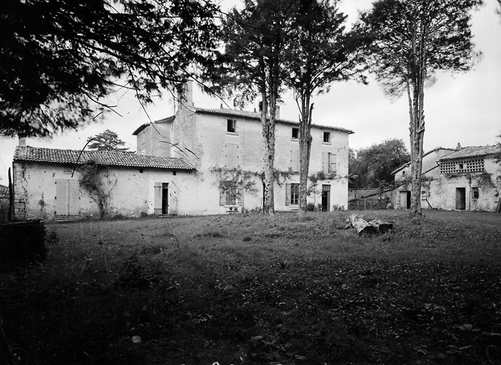 Ensemble vu depuis le sud-est.