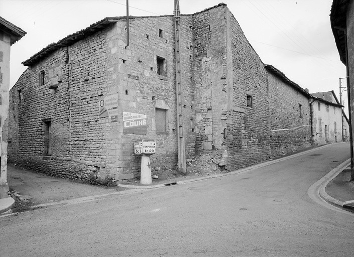 Elévation sur rue, cotés sud-ouest et sud-est.