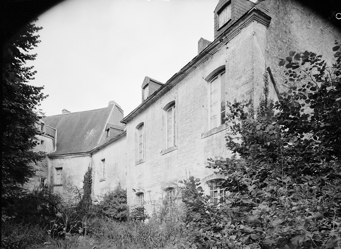 Logis, élévations antérieures.