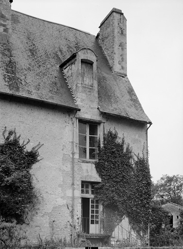 Logis, élévation postérieure, partie droite, travée de droite.