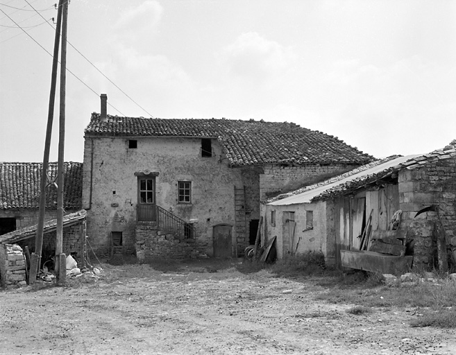 Brieuil, ferme (parcelle 40), élévation sur cour.