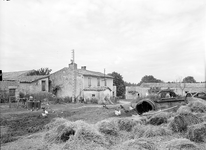 Logis à vu depuis le sud-est.