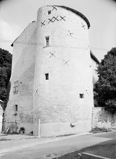 Bâtiment est, tour sud-est.