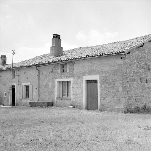 Puyberneau, ferme, logements, élévations antérieures.