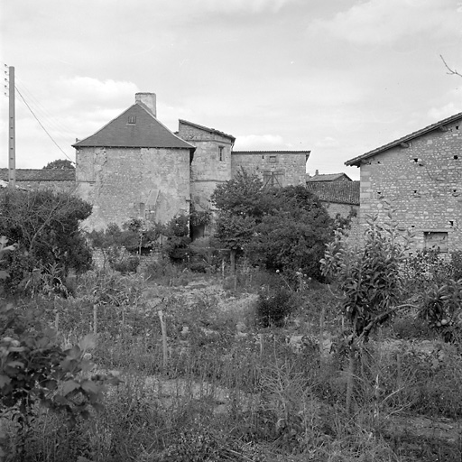 Vue générale depuis l'ouest.