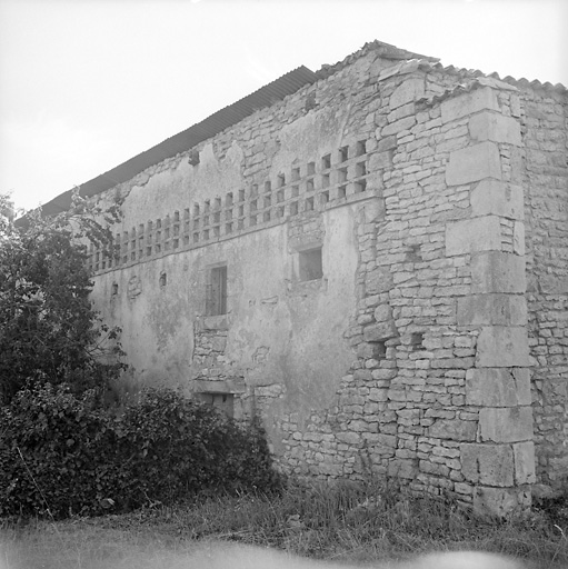 Corps de bâtiment sud-ouest, élévation est.
