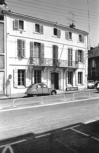 Elévation sur rue.