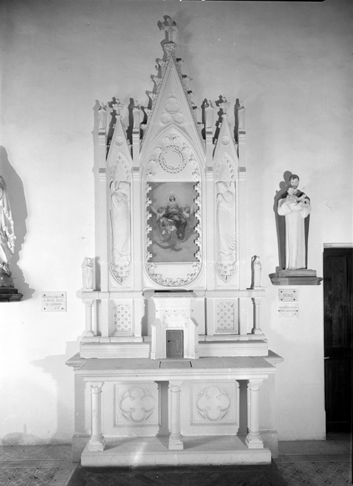 Autel, tabernacle, exposition (tabernacle à ailes, maître-autel, autel tombeau), style néo-gothique