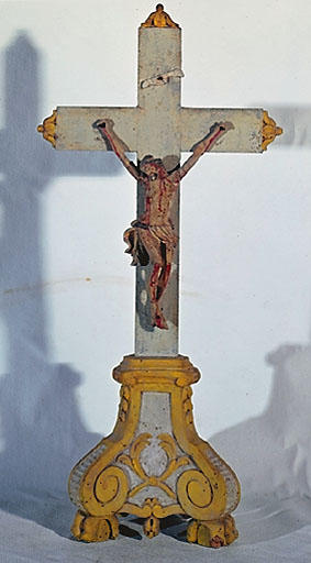 Croix : Christ en croix