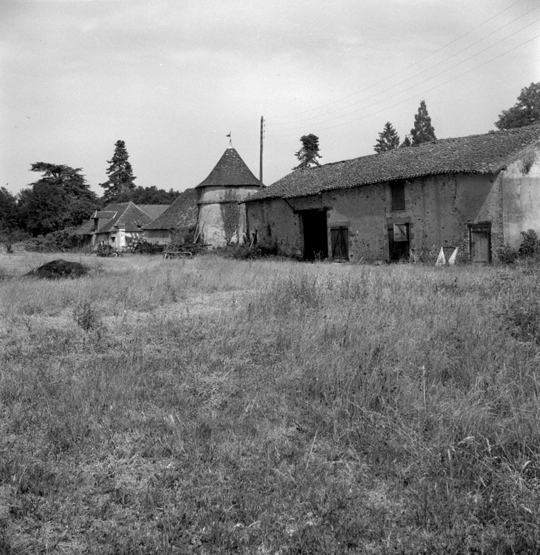 Communs, en 1976.