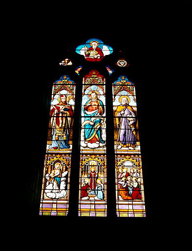 Verrière (maîtresse-vitre) : saint Bonnet, Sacré-Coeur, saint Barnabé