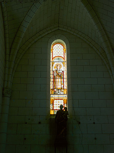 2 verrières figurées : sainte Jeanne de Chantal, saint Louis