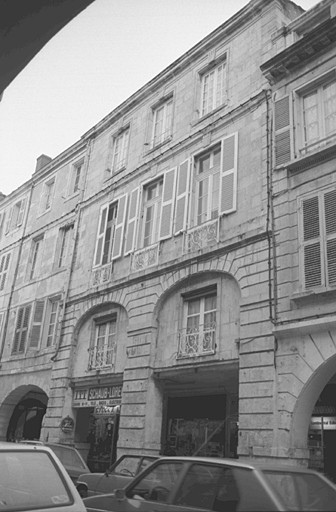 Elévation sur rue.