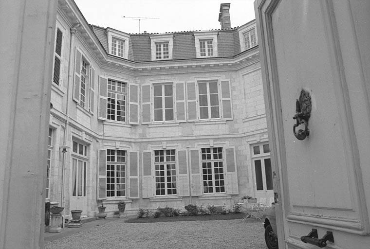 Elévation sur cour.