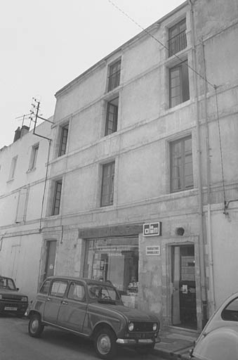 Elévation sur rue.