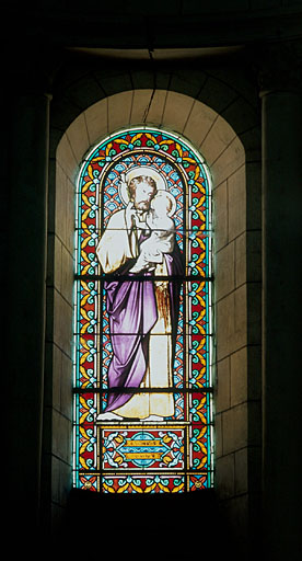 Verrière figurée : saint Joseph et l'Enfant Jésus