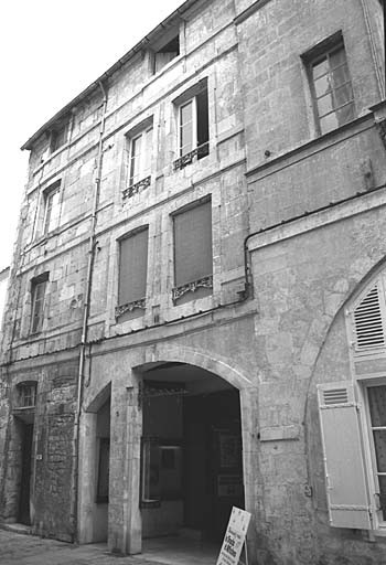 Elévation sur rue.