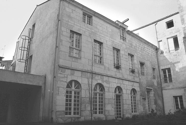 Elévation sur cour.