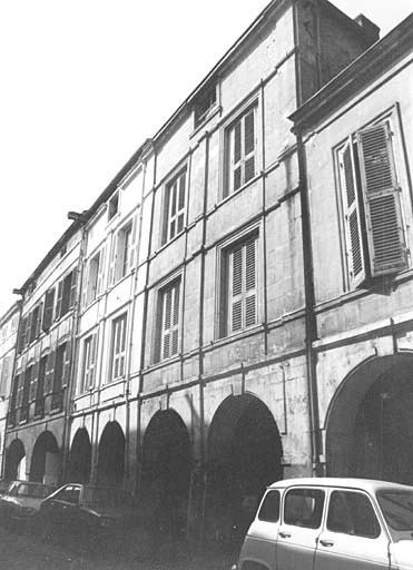 Elévation sur rue.