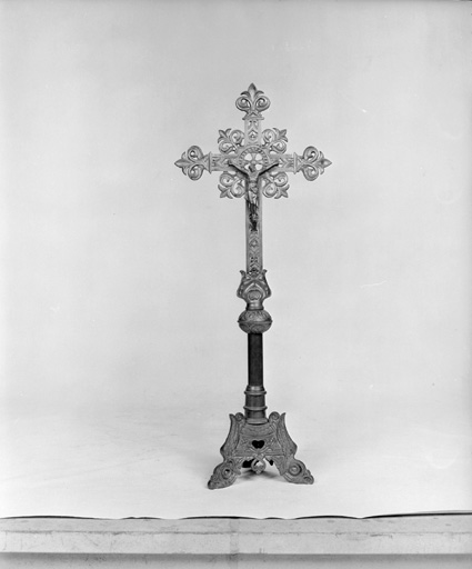 Croix d'autel