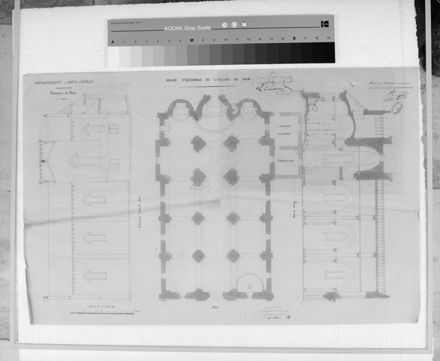 Plan, coupes, élévation, ech : 1/100.