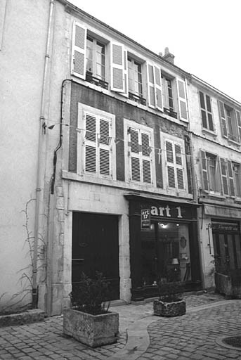 Elévation sur rue.