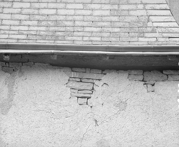 Logis, élévation sud, détail d'appareil.