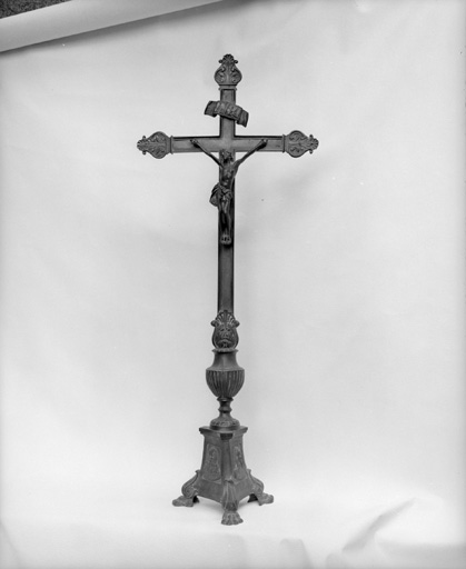 Croix d'autel