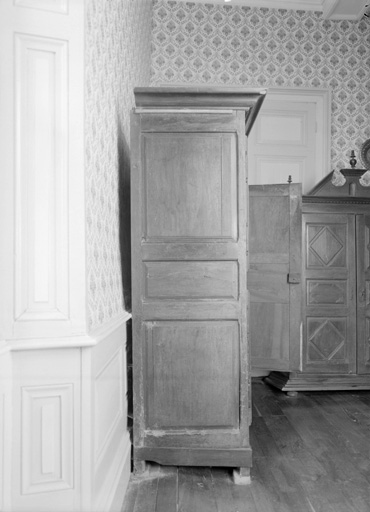 Armoire