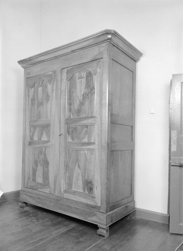 Armoire