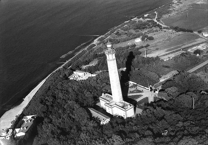 Nouveau phare, vue aérienne depuis l'ouest.