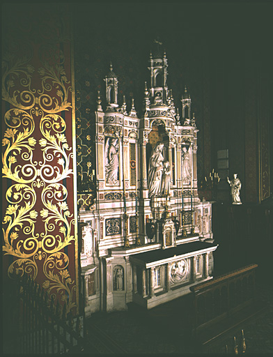 Dans la chapelle Sainte-Anne, vue d'ensemble.