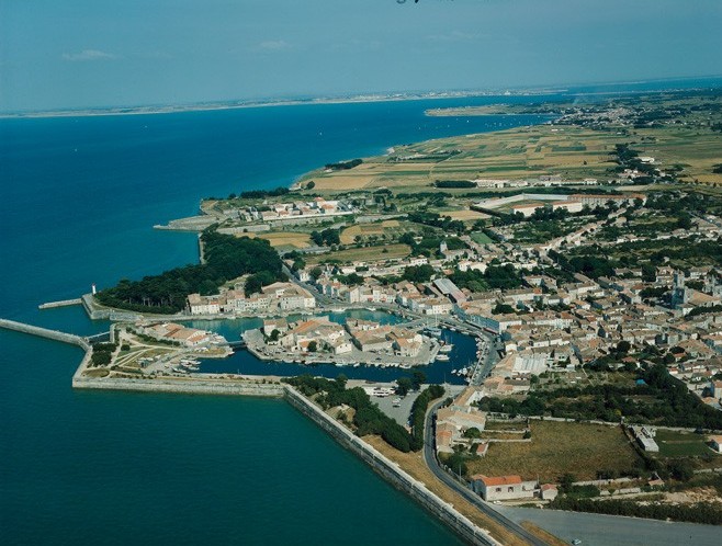 Port et citadelle, vue aérienne ouest.