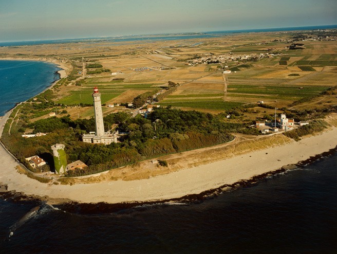 Ancien et nouveau phare, vue aérienne ouest.